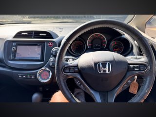/photos/9752/3cf871a5-bd6c-ecd5-da4f-e1565c058d28_i320x240.jpg