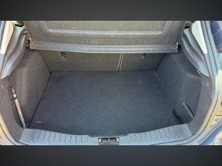 /photos/9752/41350dad-ca07-9ef9-bc27-6627a0ccdbf2_i320x240.jpg