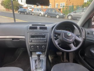 /photos/9752/59feda57-5957-3945-daf3-21c0389df019_i320x240.jpg