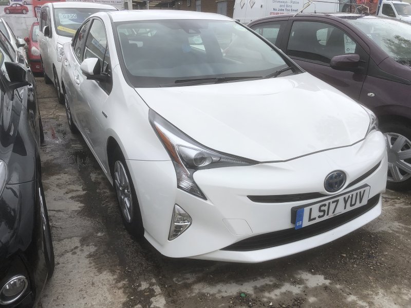 Sold 2017 Toyota Prius 1.8 VVTi Active 5dr CVT, Harrow, Middlesex | Mr Car Max