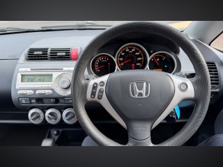/photos/9752/7446ea4d-aeea-b675-e529-2868f665c59b_i320x240.jpg