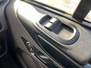 /photos/9752/77c1f82f-68d3-86aa-8418-e3ee2cf1d01f_i320x240.jpg