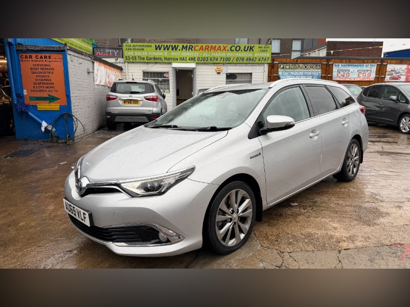 2015 Toyota Auris