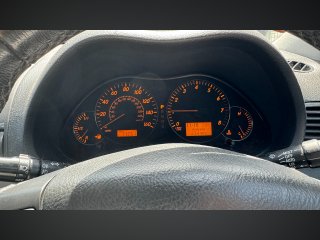/photos/9752/b33c351f-12bd-3ba8-8a03-5b460df98139_i320x240.jpg