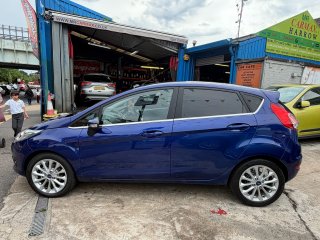 /photos/9752/ece7ee00-f206-94b3-69a0-325a840f521e_i320x240.jpg